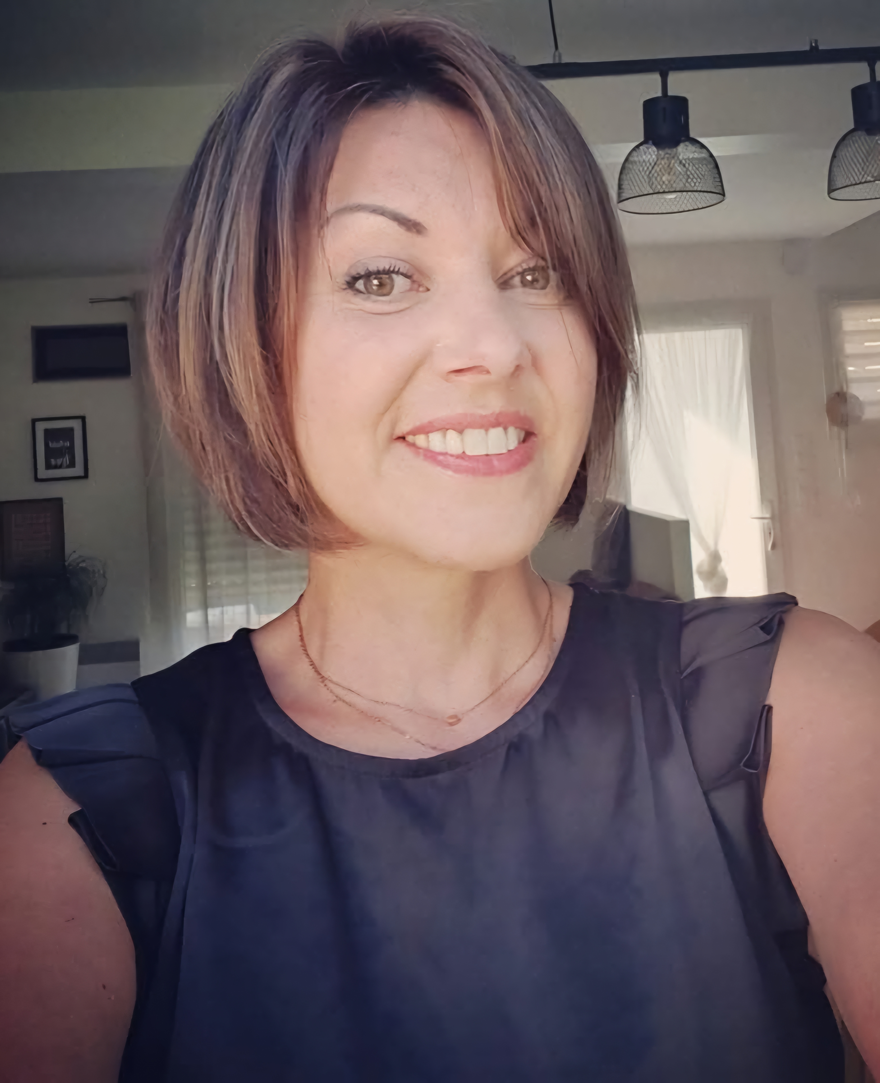 Karine L'HOSTIS